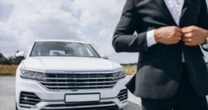 List 10 richest People in world in Marathi