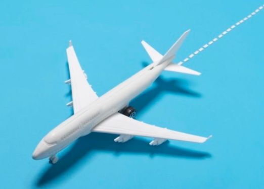 Why are Airplanes White in Color